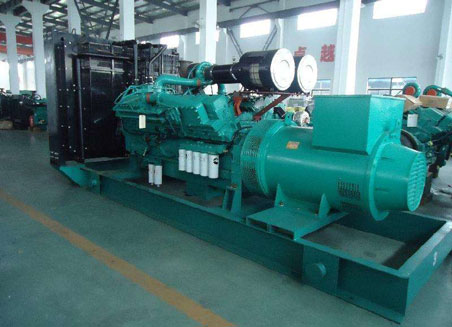 二七800kw康明斯柴油发电机组